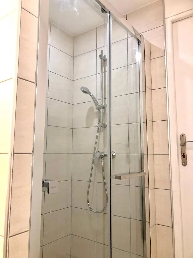 Apartment La Rocaille Du Chateau Greoux-les-Bains