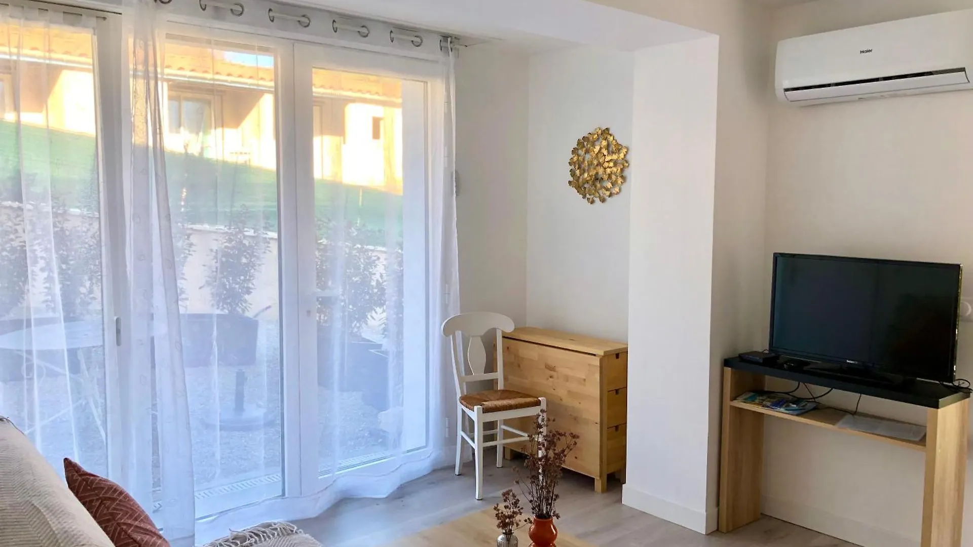Apartment La Rocaille Du Chateau Greoux-les-Bains France
